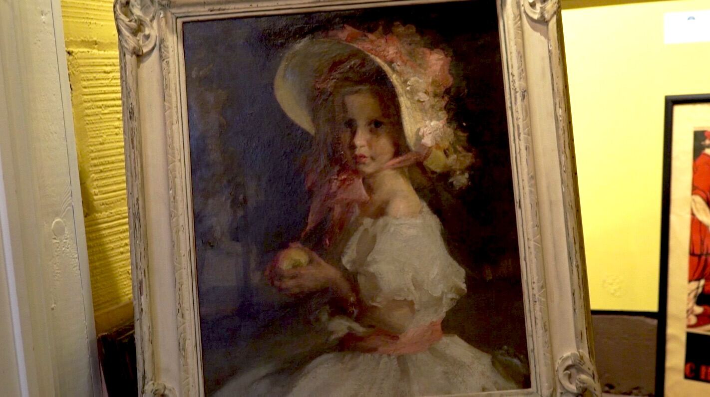 Video: Appraising Apple Blossem by Louis Betts