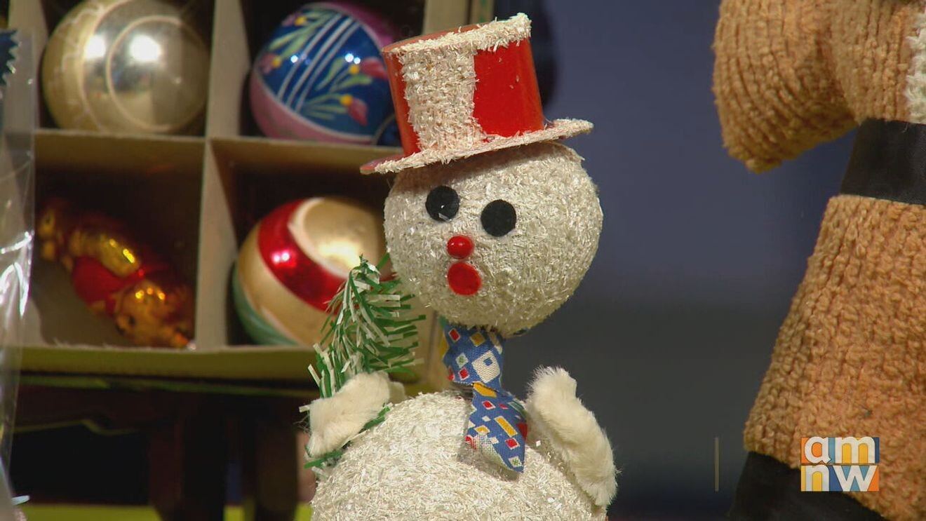 What Your Vintage Holiday Décor is Worth