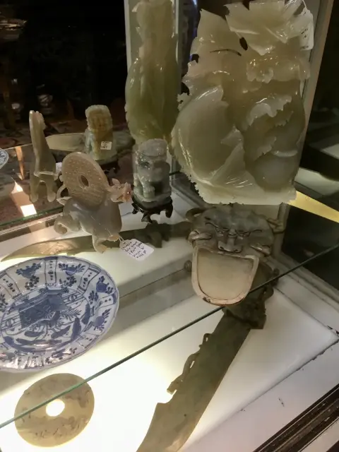 Photo from The Asian Arts & Antiques Estate Collection