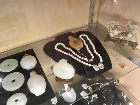 Photo from The Asian Arts & Antiques Estate Collection