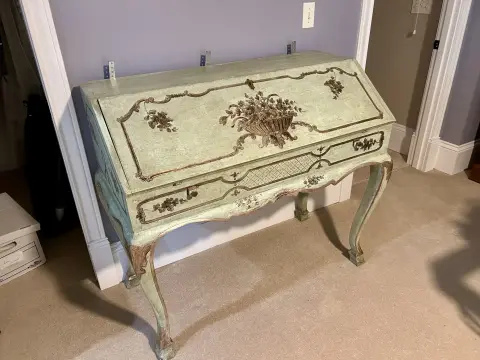 Photo from The Bertha Heights Estate Sale