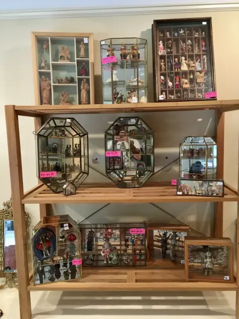 Photo from The Broadway Woods Estate Sale