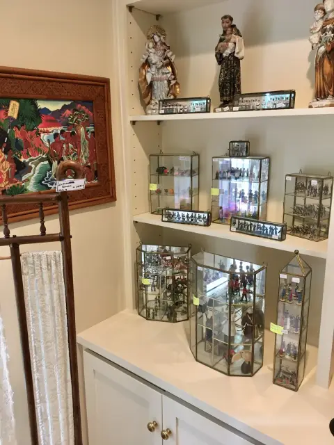 Photo from The Broadway Woods Estate Sale
