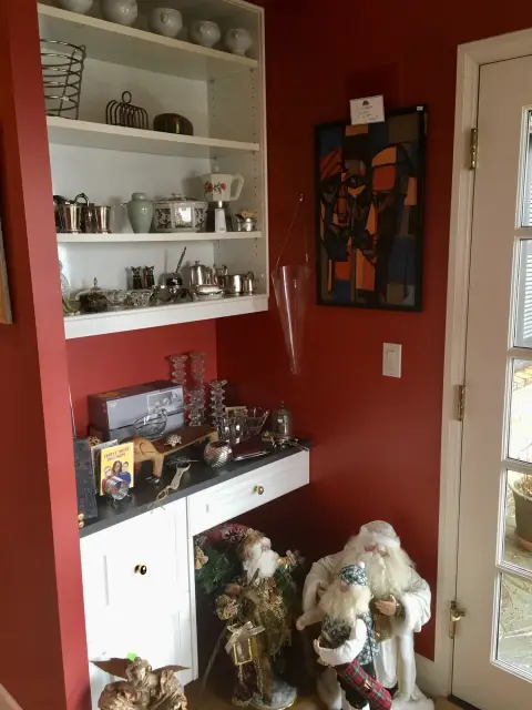 Photo from The Kings Cumberland Estate Sale