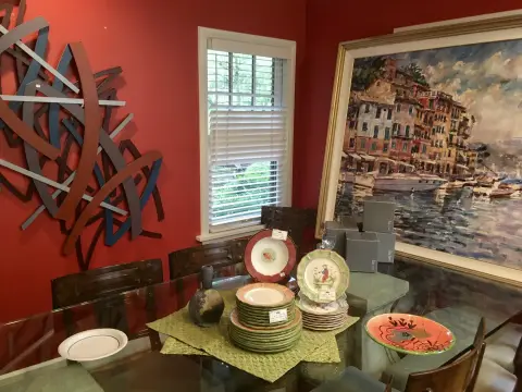 Photo from The Kings Cumberland Estate Sale