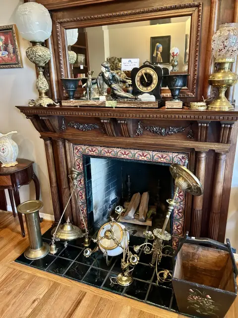 Photo from The Oakwood Gardens Estate Sale