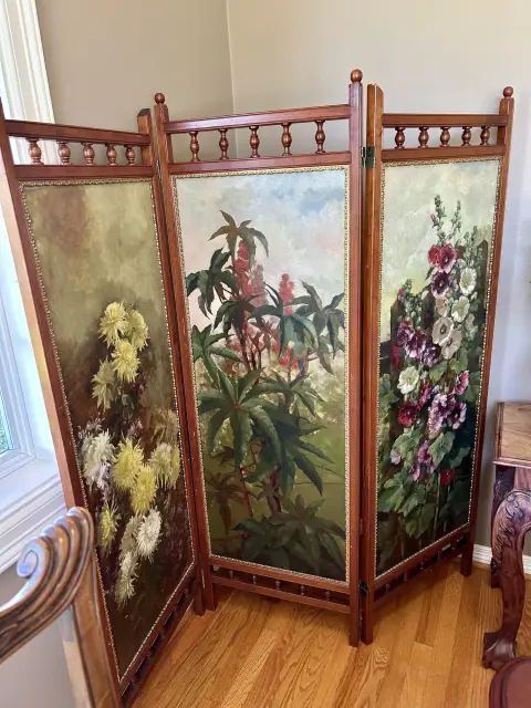 Photo from The Oakwood Gardens Estate Sale
