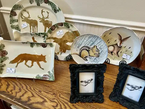 Photo from The Oakwood Gardens Estate Sale