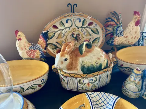 Photo from The Oakwood Gardens Estate Sale