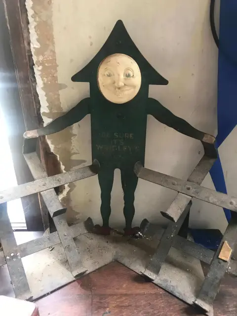 Photo from The Parrot Collector's Estate Sale