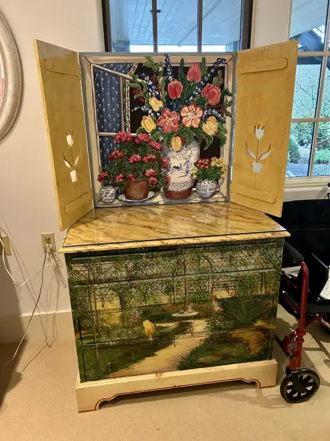 Photo from The "Happy Ours" Riverwood Manor Estate Sale