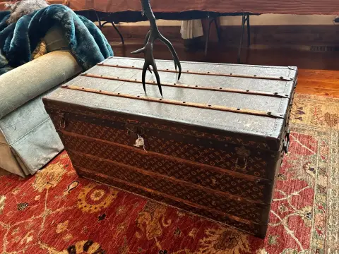 Photo from The "Happy Ours" Riverwood Manor Estate Sale