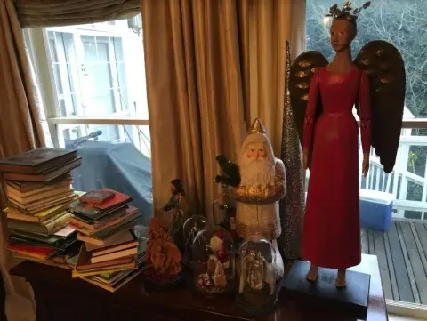 Photo from The Holiday Sale of Ms. Gwyneth Gamble Booth