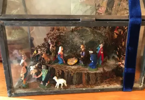Photo from The Holiday Sale of Ms. Gwyneth Gamble Booth